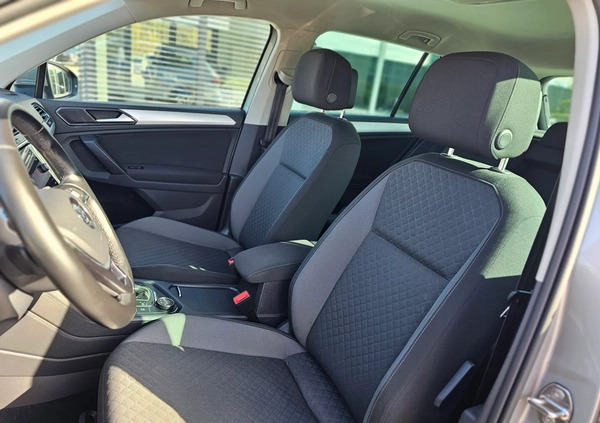 Volkswagen Tiguan cena 62000 przebieg: 227947, rok produkcji 2017 z Międzybórz małe 704